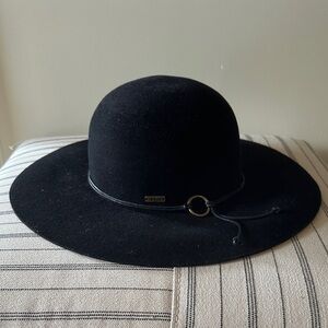 Black Wide-Brim Felt Hat with Leather Cord and Gold Ring